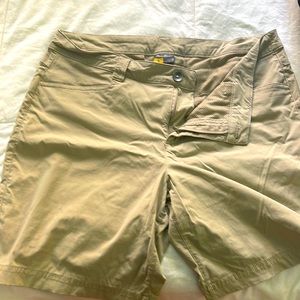 Eddie Bauer shorts size 12